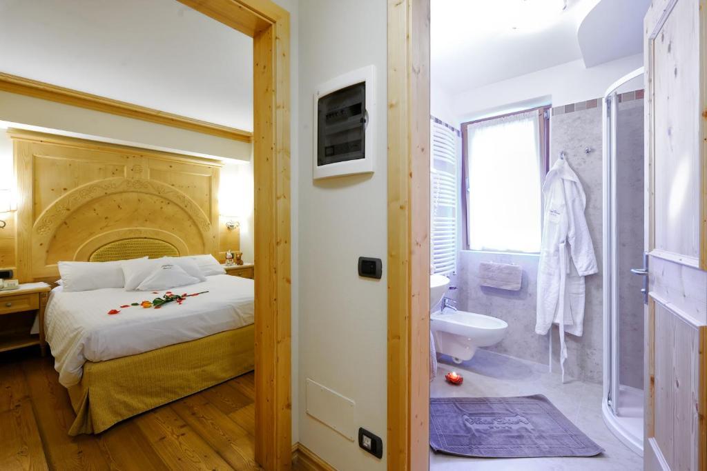 Boutique Hotel Diana Madonna Esterno foto