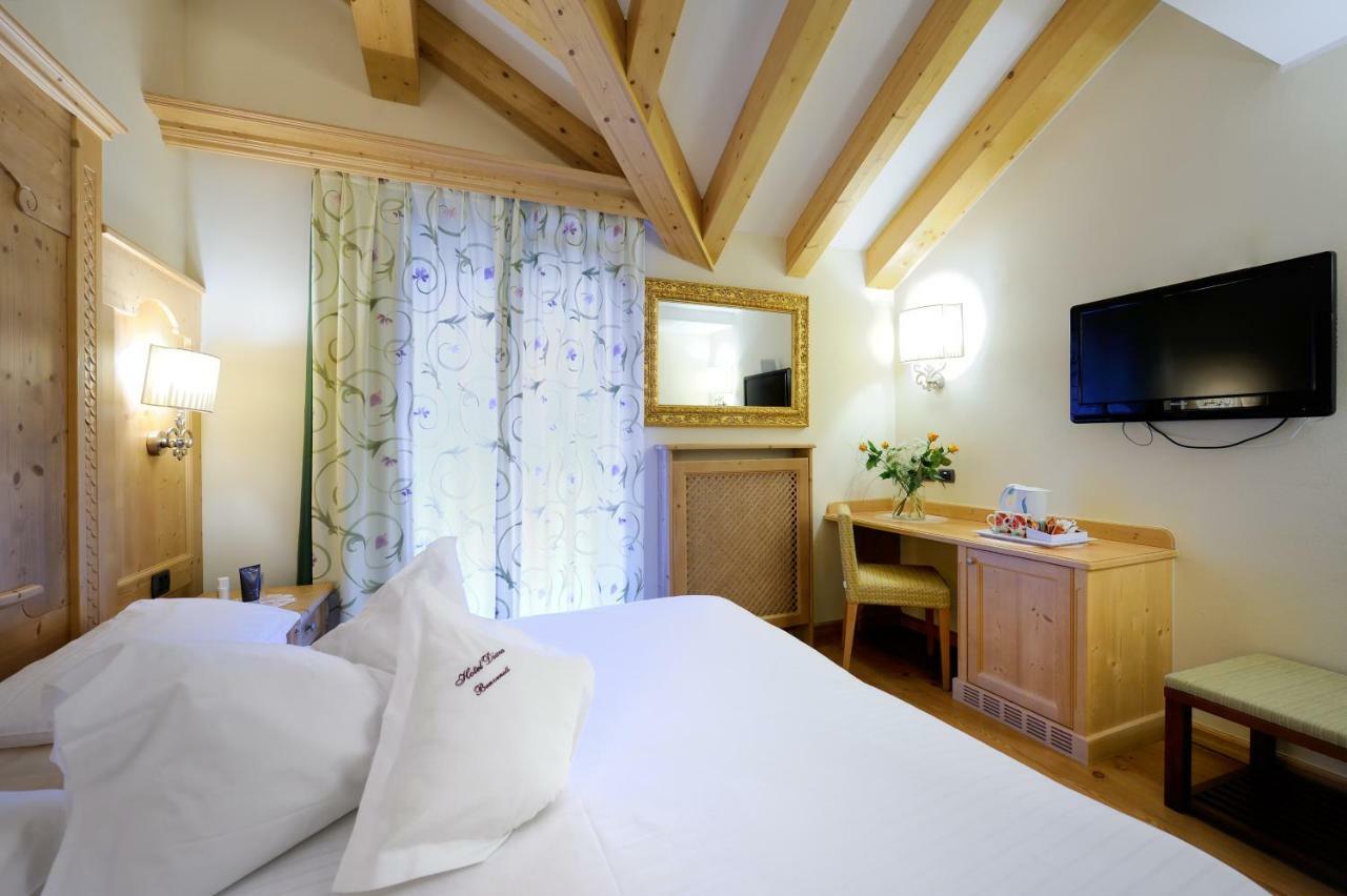 Boutique Hotel Diana Madonna Esterno foto