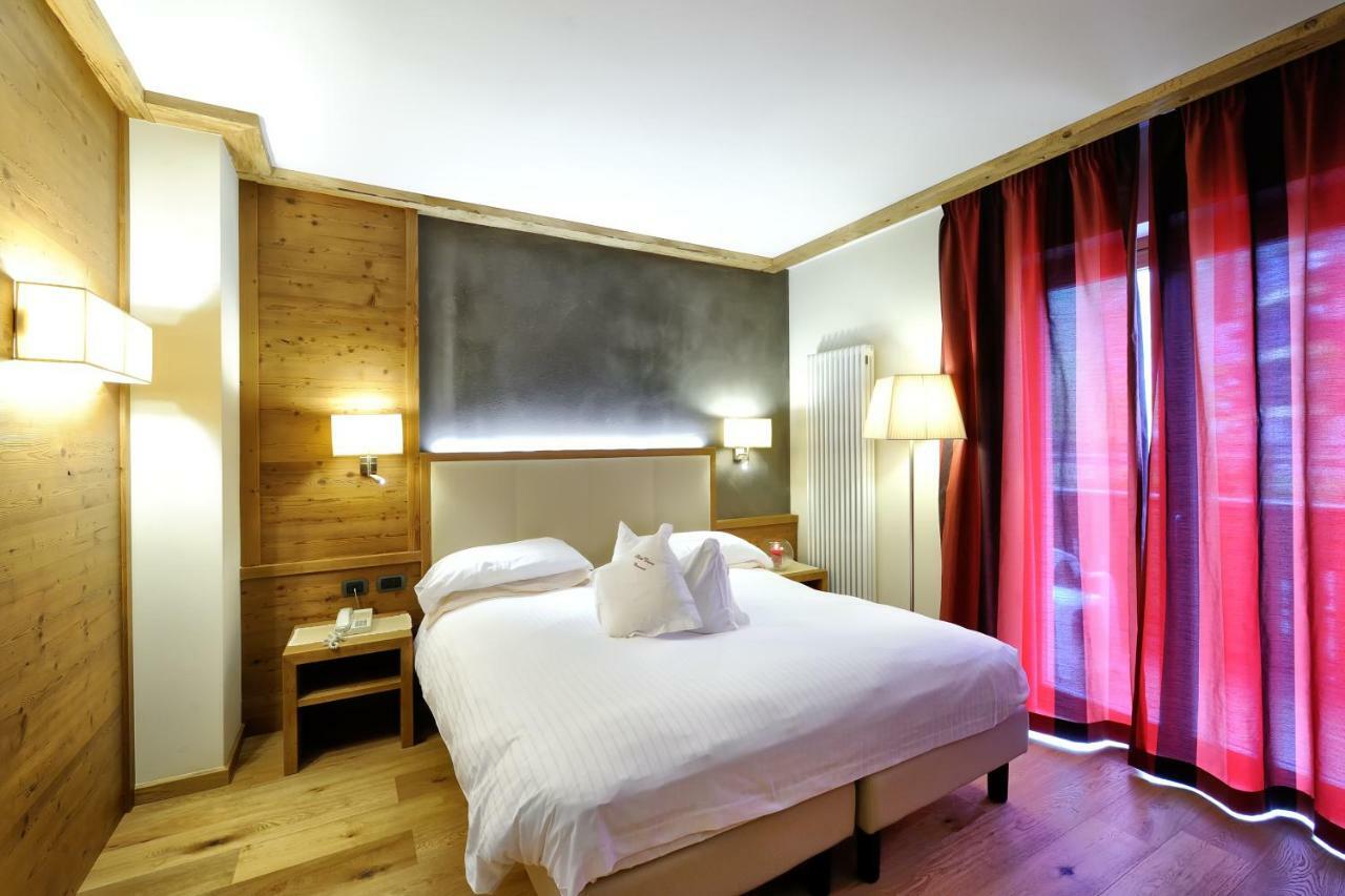 Boutique Hotel Diana Madonna Esterno foto