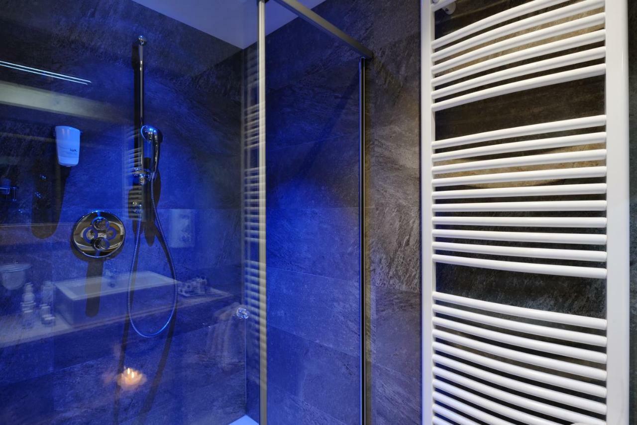 Boutique Hotel Diana Madonna Esterno foto