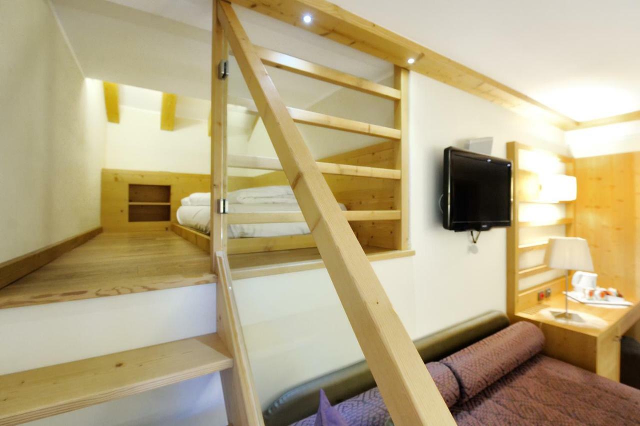 Boutique Hotel Diana Madonna Esterno foto
