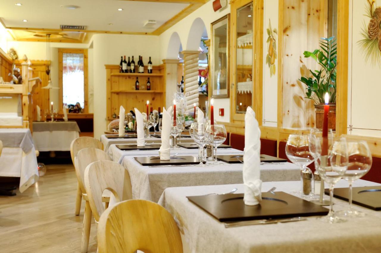 Boutique Hotel Diana Madonna Esterno foto